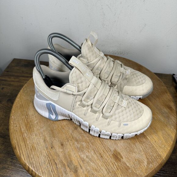 Nike Free Metcon Shoes Womens Size 5.5 Beige White DV3950-105 Training Sneakers